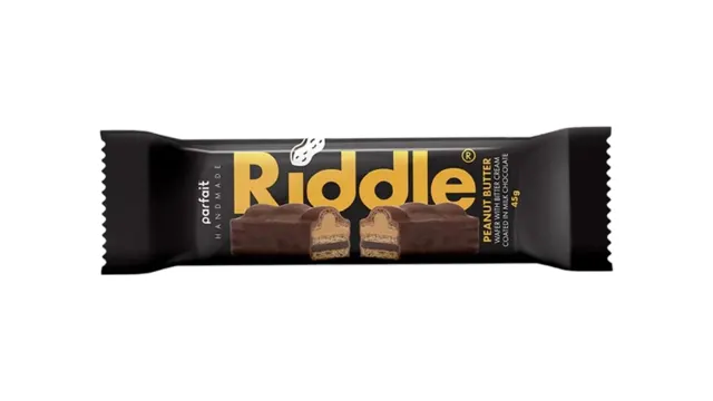VAFEL RIDDLE SA GORKIM KREMOM PRELIVEN MLECNOM COKOLADOM 45GR SOLLUNA