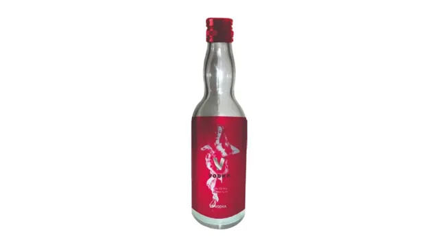 Vodka V 40% v/v 0.1l Vodka V