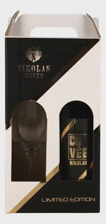 VINO PREMIUM CUVEE 0.75 + ČAŠA POKLON PAK 0,75 l DOO NIKOLAS TRADE ZAJEČAR