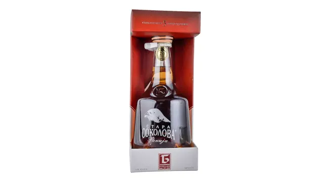 RAKIJA STARA SOKOLOVA 5GOD LUX SA KUTIJOM 0,7L GLOBAL STARA SOKOLOVA